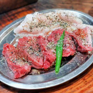 ホルモン焼肉 豊千_1