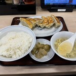 ぎょうざの満洲 - 料理写真: