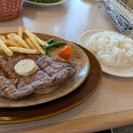 ロイヤルホスト - 