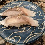 廻る寿司めっけもん - 〆さば。本当はブルースリーが食べたかったが売り切れでした