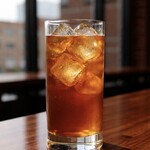 HOMELAND OME - 南国冷茶（トロピカルアイスティー）
南国を感じる華やかな香りと、すっきりした後味が楽しめるアイスティーです。
飲みやすく、気分転換にもぴったりです。