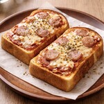 HOMELAND OME - ピザトースト
チーズや具材をのせて焼き上げた、香ばしい味わいのピザトーストです。
軽食や小腹が空いたときにも楽しみやすい一品です。