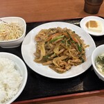 你好 - 料理写真:ザーサイと豚肉炒め
