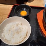354447754 - ご飯セット100円は生卵付き