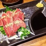 明日の元気製作酒場 ホルモン串 てんぐ屋 - 肝刺し♪