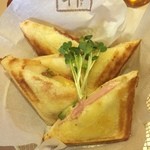 珈琲専門店 幹 - ハムとピザのホットサンド♡