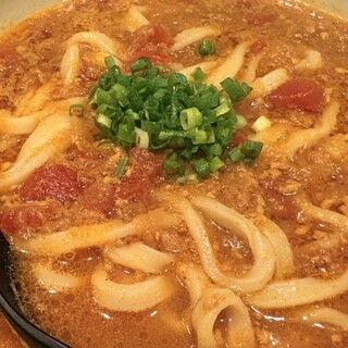 うどん処　ごえん - 料理写真:〆の印象的な自家製カレーうどん