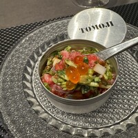 焼肉会席 ともじ - 特選和牛＆いくらと香味野菜のタルタル
                    Premium Wagyu Beef & Salmon Roe Tartare