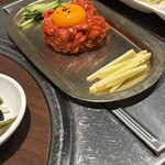 ジュモン - 黒毛和牛ユッケ