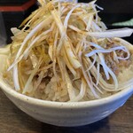 麺 晴天 - 旨辛ねぎ　チャーシュー丼