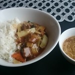 カントニーズレストラン ボン - 牛バラ肉のあんかけご飯