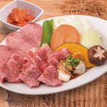 焼肉 韓国料理 韓国苑 - 国産黒毛和牛焼肉定食