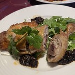 四川厨房 美 - 料理写真:骨付きもも肉パリパリ揚げ香酥鶏腿正宗棒棒鶏ソース