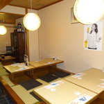 うおよし - 小上がり（掘りごたつ)