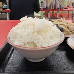 町中華ネオへそ - 普通盛りのご飯