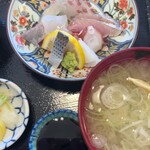 食堂 たしろ - お刺し身定食＋明太子