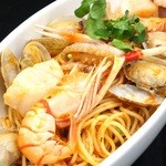 ★ Fisherman-style spaghettini with shrimp, scallops, and clams