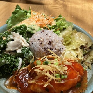 エムズマーケット デリカテッセン&ダイナー_0