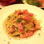 イタリアンバールエル - あつぎりベーコンとブロッコリーのパスタ、麺もちもち