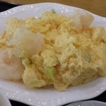 上海料理 朱一軒 - 海老と玉子炒め（アップで）