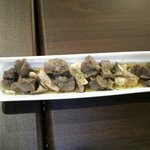 アースカラー - エリンギ茸と砂肝のコンフィ