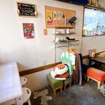 CREPE & BAR CHUN’S - 