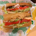 サブウェイ - エビアボカドのパンがシナっちゃった…