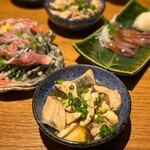 吟魚のはなれ  吟チロリ - あら煮(100円×3)