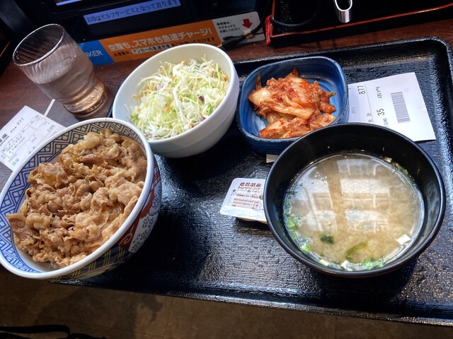 Yoshinoya Shinjuku itchome ten - Shinjuku Gyoemmae/Gyu-don (Beef