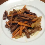 楽山 - 牛肉セロリの豆板醤炒め