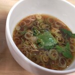 麺処 有彩 - つけ汁醤油