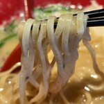 ラー麺 ずんどう屋 - 麺リフト
