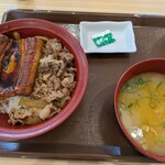 すき家 - 料理写真:うな牛ととん汁