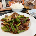 四川料理 厨匠 - 料理写真:豚軟骨の香り炒め＆ライス小＆ビンフン