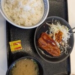 吉野家 - 料理写真:豚角煮定食
