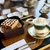 珈琲蔵人珈蔵 - ウィンナー珈琲くん＆プレーンワッフルちゃん٩( 'ω' )و