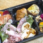 チライ - ワンプレートランチテイクアウト版（2,000円）。