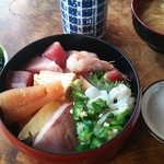 菊寿司 - ちらし寿司1,100円