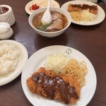 洋食 ひらおか  - 