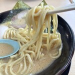 横浜家系ラーメン 麺田 - 麺リフト