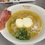 黄金の塩らぁ麺 ドゥエ イタリアン - 