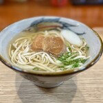 とらや - 沖縄そば（小）　中細麺