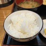 大阪串かつ だるまや - ご飯