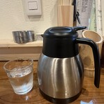 大阪串かつ だるまや - お冷