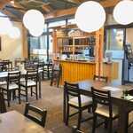 炭火焼き 湯布院 鰻一 - 店内（全55席）