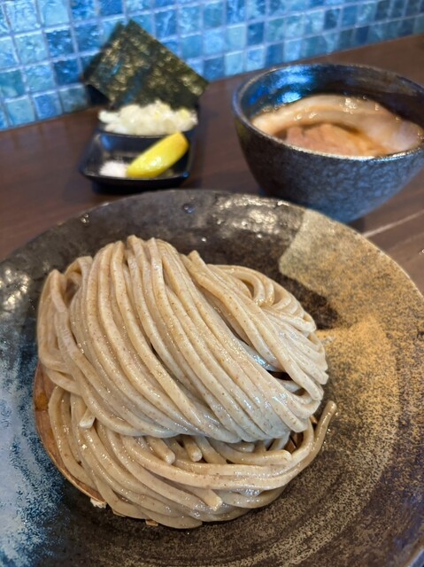 Menya Mitsuba Kurobā honten, Kuki, Japan