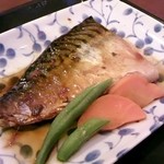 よしだ屋食堂 - さばの煮付け定食：620円