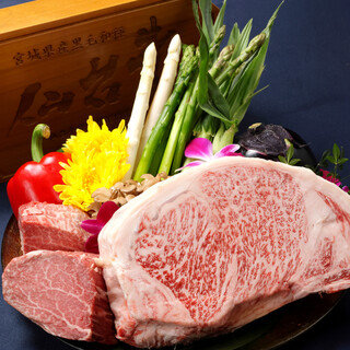 A5ランク仙台牛や松阪牛、神戸牛、厳選食材を鉄板焼きで堪能