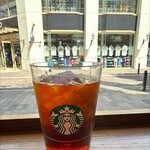 スターバックス・コーヒー - ドリンク写真:■Tall アイス ティー(ブラック)　¥485
　ｸﾞﾗｽに変更 (+0円)
