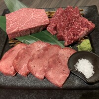 近江うし焼肉 にくTATSU 日本橋室町店 - タン、ヒレ、ハラミ